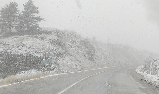 Çankırı'ya mevsimin ilk karı yağdı