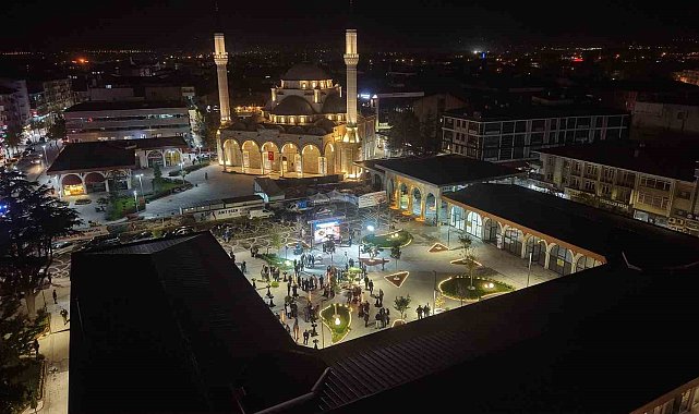 Çarşı dükkanları Düzceli yatırımcıların beğenisine sunuldu