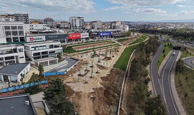 Çayırova Fatih Sultan Mehmet Parkı'nda çalışmalar sürüyor