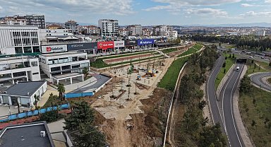 Çayırova Fatih Sultan Mehmet Parkı'nda çalışmalar sürüyor