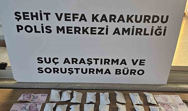Çekmeköy'de otomobilin gizli bölmesinde uyuşturucu ele geçirildi
