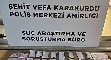 Çekmeköy'de otomobilin gizli bölmesinde uyuşturucu ele geçirildi