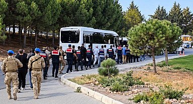 Çeşme Belediyesi operasyonunda 12 şüpheli adliyeye sevk edildi