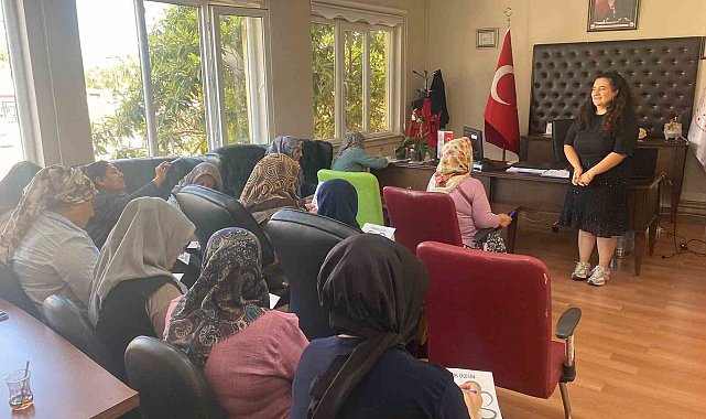 Ceyhan'da ailelere "Aile İçi İletişim" eğitimi verildi