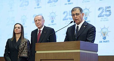 CHP'den istifa eden Cemil Tugay, AK Parti'ye katıldı