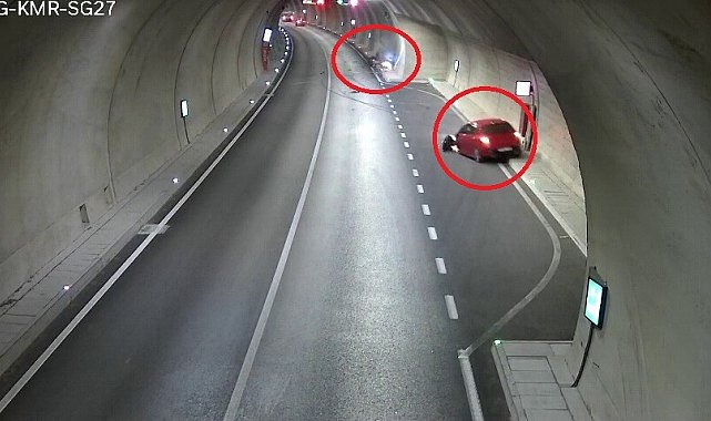 Cinayet gibi kaza kamerada...Karşı şeride geçen otomobil motosiklete böyle çarptı: 1 ölü, 1 ağır yaralı