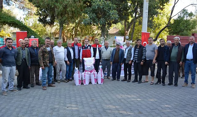 Çine'de 40 üreticiye 5,5 ton yem bitkisi tohumu desteği