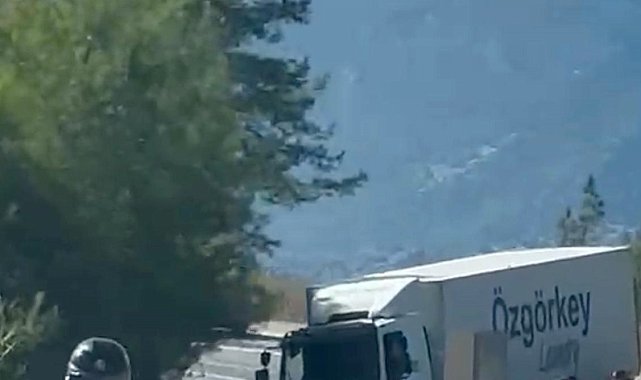 Cip ile kamyon kafa kafaya çarpıştı: Çinli turist hayatını kaybetti