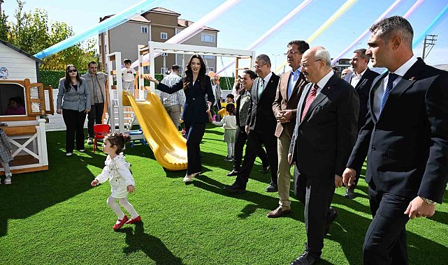 Çivril'de 132 öğrenci kapasiteli Deniz Yıldızı Gündüz Bakımevi açıldı
