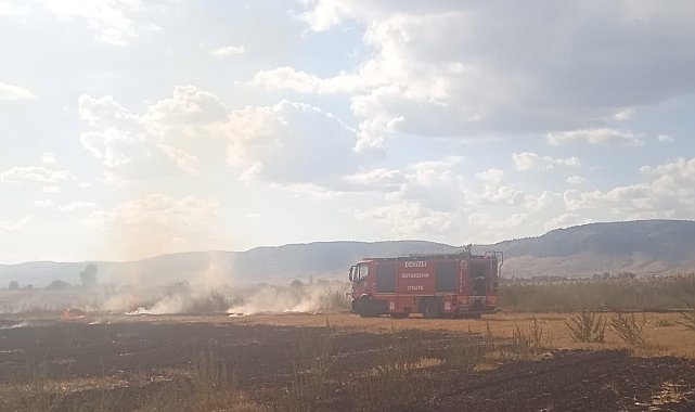 Çivril'de tarım arazisinde yangın çıktı