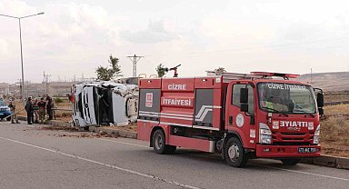 Cizre'de akaryakıt tankeri devrildi, facia ucuz atlatıldı