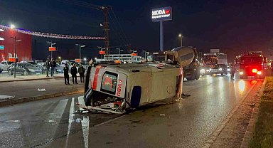 Çorum'da ambulans ile otomobil çarpıştı: 6 yaralı