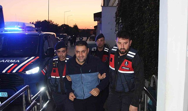 Çukurova Belediyesi soruşturmasında mevcut başkan Emrah Kozay dahil 34 şüpheli tutuklandı