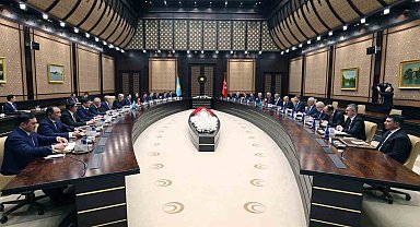 Cumhurbaşkanı Erdoğan, Kazakistan Cumhurbaşkanı Tokayev ile görüştü
