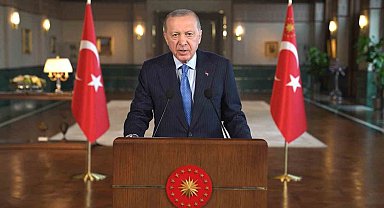Cumhurbaşkanı Erdoğan: "Gurbeti, ikinci vatan eyleyen kardeşlerimiz için yüksek bir şuurla çalışan tüm sivil toplum kuruluşlarımıza şükranlarımı iletiyorum"
