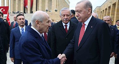 Cumhurbaşkanı Erdoğan'ın Anıtkabir törenindeki kravatında KAAN detayı