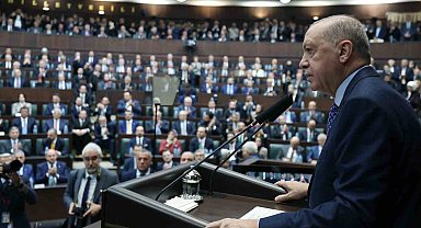Cumhurbaşkanı Recep Tayyip Erdoğan: "Türkiye olarak ihtiyaç duyulduğu her aşamada Suriye'nin yanında olmaya devam ediyor, Suriye halkının refah ve huzuru için üzerime düşen sorumluluğu yerine getirmeye çalışıyoruz."