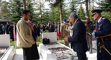 Cumhuriyet Bayramı'nda şehitler unutulmadı