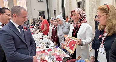 Cumhuriyet coşkusu ilmek ilmek işlendi