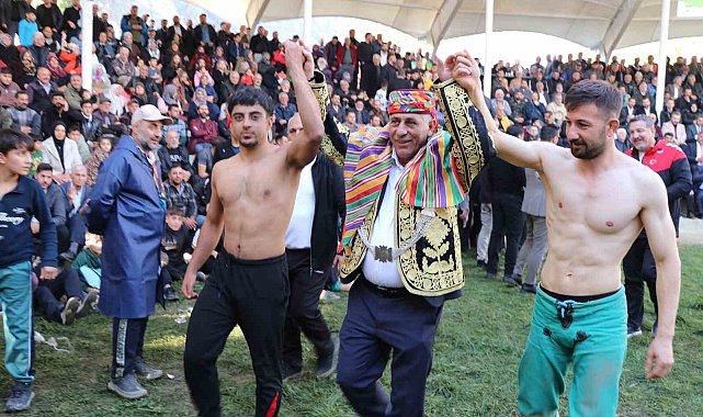 Cumhuriyet ile yaşıt karakucak güreşlerine yoğun ilgi