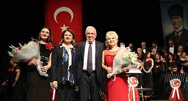 Cumhuriyet'in 103'üncü yılı Nilüfer'de konserle kutlandı