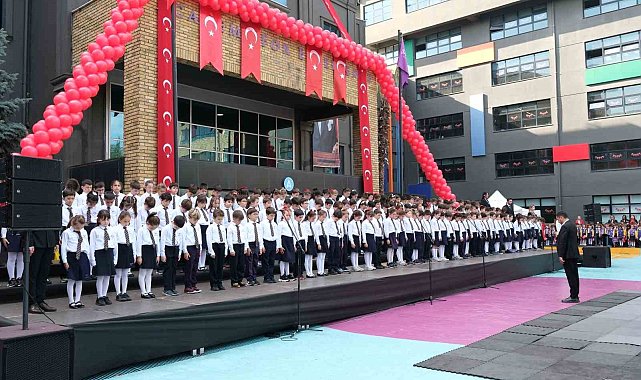 Cumhuriyetin 103. yılı Şahinkaya'da coşkuyla kutlandı