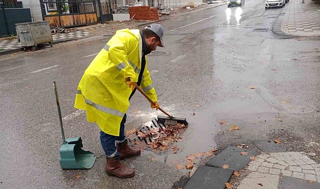 Darıca'da sağanağa karşı su baskını önlemleri alınıyor