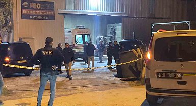 Demir bloğun altında kalan 24 yaşındaki genç hayatını kaybetti