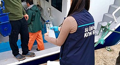 Demirköy'de balıkçı teknelerinde su ürünleri denetimi