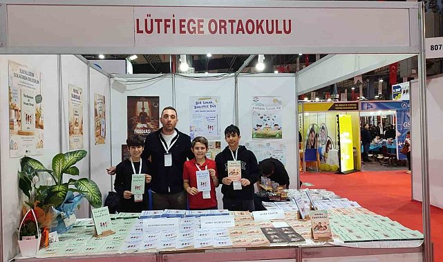Denizli'de 31 öğrenciden 3 kitap