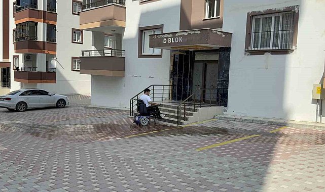 Deprem korkusunu engeli nedeniyle daha ağır yaşıyor