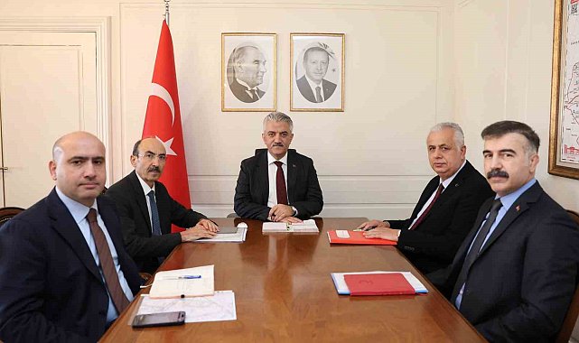 Devam eden projeler haftalık değerlendiriliyor