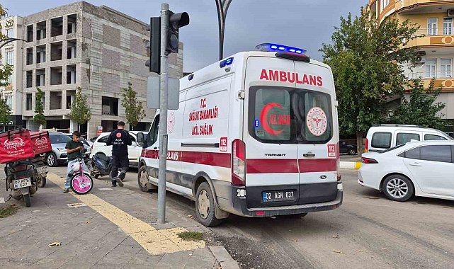 Devrilen motosikletin sürücüsü yaralandı
