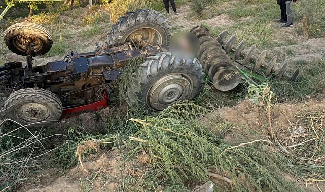 Devrilen traktörünün altında kalan çiftçi hayatını kaybetti