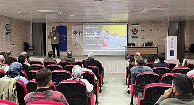 Dicle'de öğretmenlere teknoloji içeren projeleri hazırlama eğitim verildi