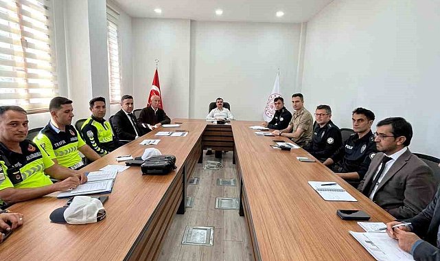 Dicle'de okul güvenliği toplantısı yapıldı