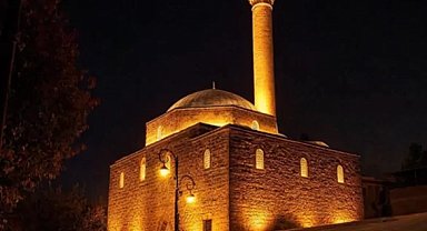Diyarbakır ve Bingöl'deki camiler ibadete açıldı