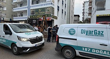 Diyarbakır'da çalışma esnasında doğal gaz borusu çatladı, ekipler harekete geçti