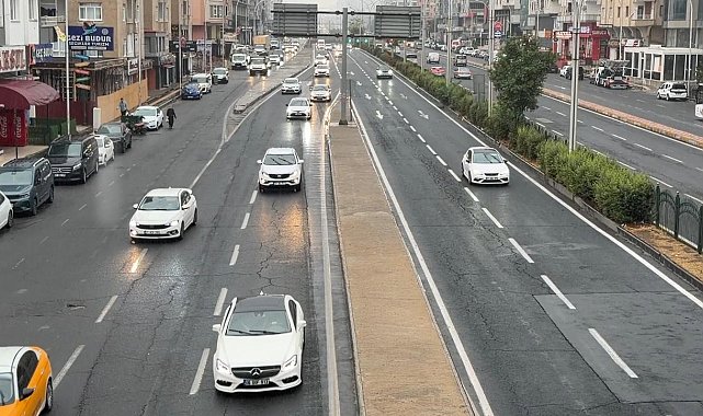 Diyarbakır'da sağanak etkisini sürdürüyor