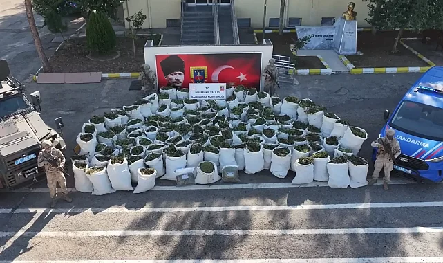 Diyarbakır'da 2 ton 200 kilo esrar ele geçirildi