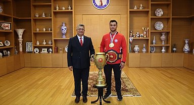DPÜ'lü Melih Özdemir Cumhurbaşkanlığı Kupası'nda şampiyon oldu