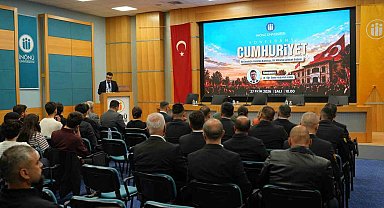 Dr. Öğretim Üyesi Kara: "Cumhuriyet'in kalıcılığı anayasa hükümleri kadar dürüstlüğü, sorumluluğu, hakkaniyeti ve kamu yararını benimseyen insanların yetişmesine bağlıdır"