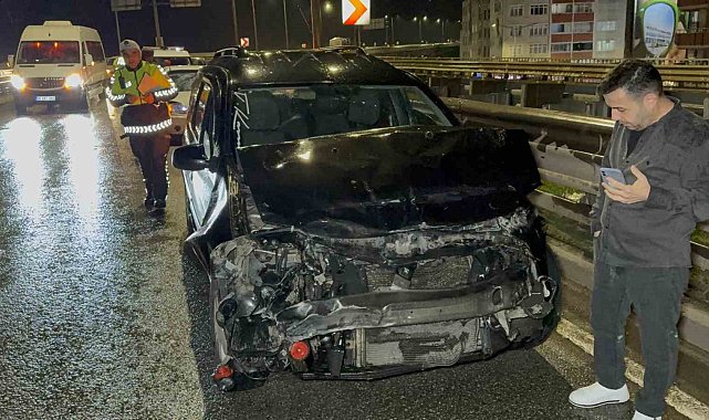 Düğüne giden otomobil kaza yaptı: 1 yaralı