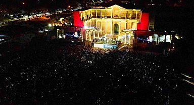 Dünya mirası Sardes'te tarihi konser