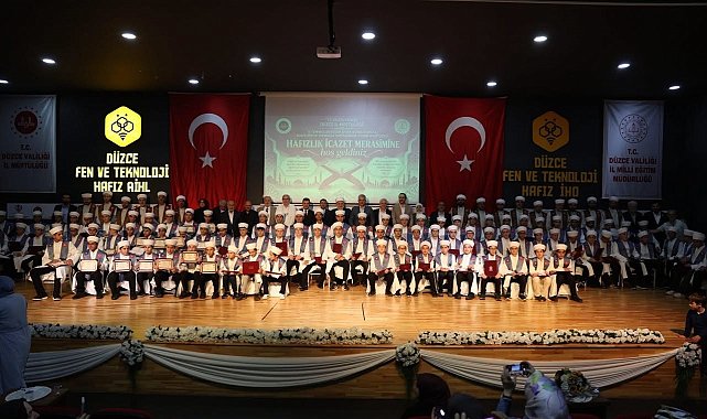 Düzce'de 108 öğrenci hafızlık icazeti aldı
