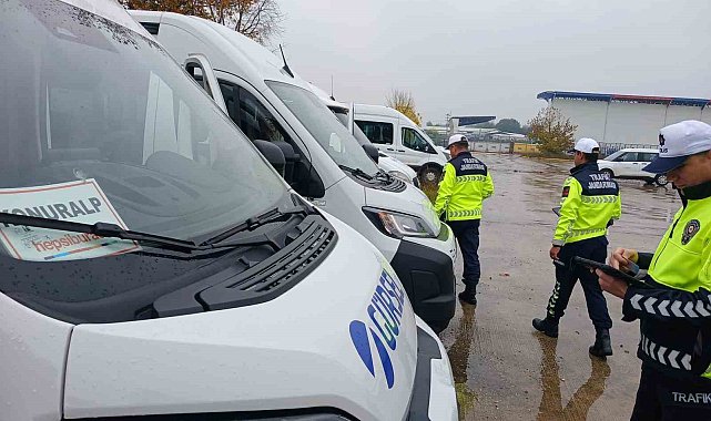 Düzce'de okul servis araçları sıkı denetleniyor