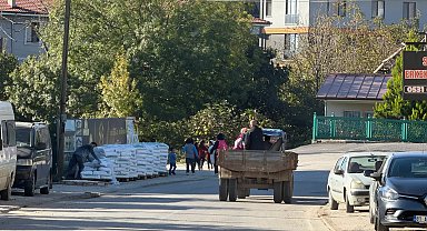 Düzce'de kaldırımlar otoparka dönüştü!