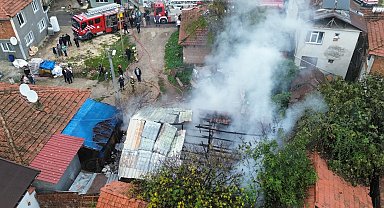 Düzce'de yangında bir ev kül oldu