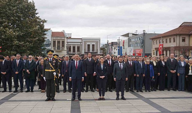 Edirne'de Cumhuriyet'in 103. yılına coşkulu kutlama