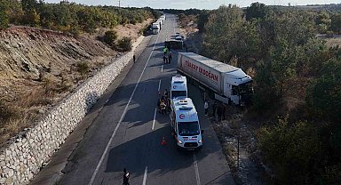 Edirne'de tır kuyruğunda kaza: Tır ile kamyonet çarpıştı, 4 kişi yaralandı